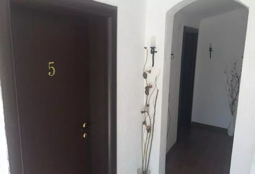 پانسیون Montenegro Central Point