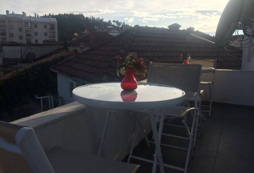 پانسیون Montenegro Central Point