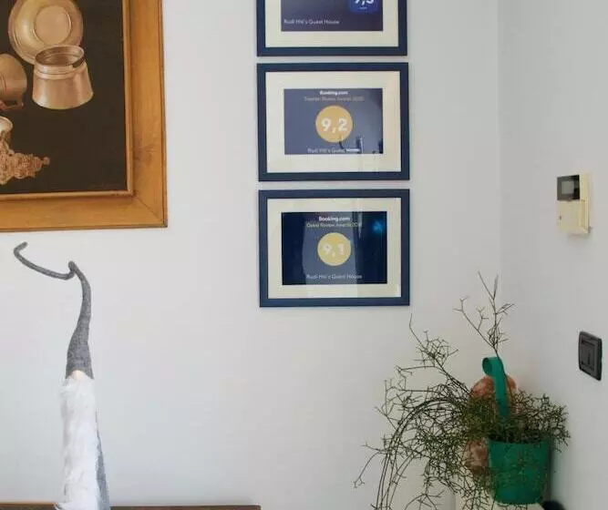 پانسیون Rudi Hiti S Guest House