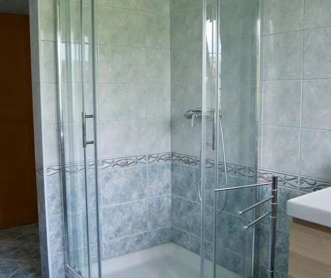 پانسیون Rudi Hiti S Guest House
