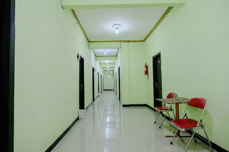 Hotelli Oyo Life 2508 Alba Suites Homestay