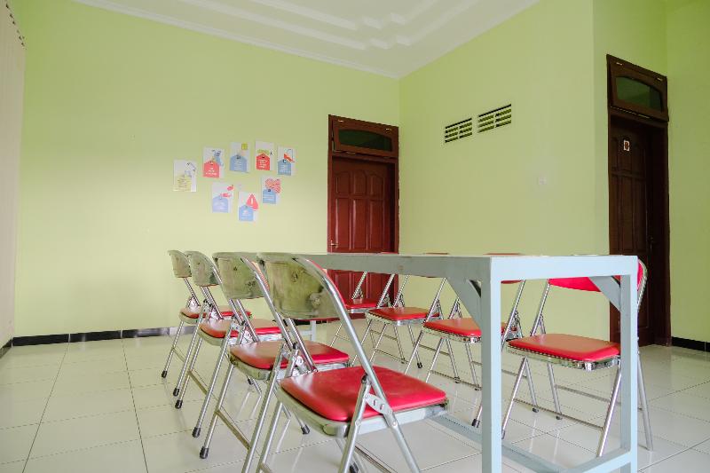 酒店 Oyo Life 2508 Alba Suites Homestay