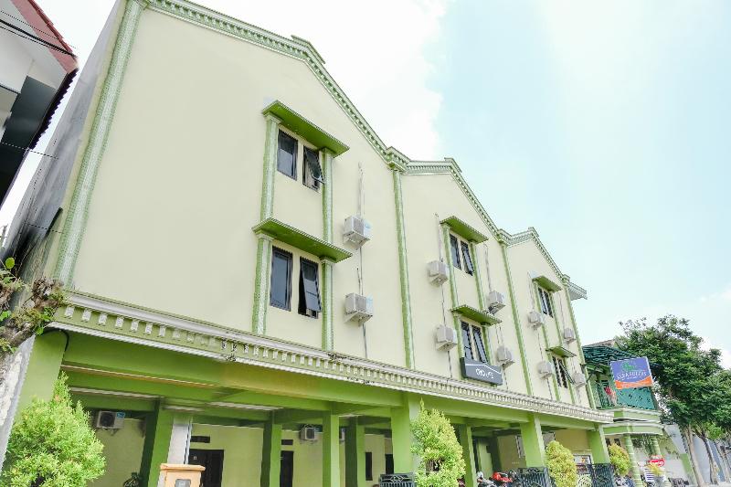 酒店 Oyo Life 2508 Alba Suites Homestay