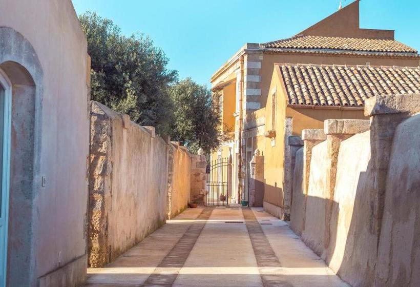 Hotel Masseria Testaferrata