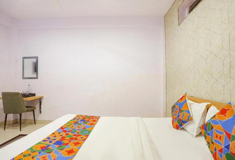 Fabhotel Pranjul Inn