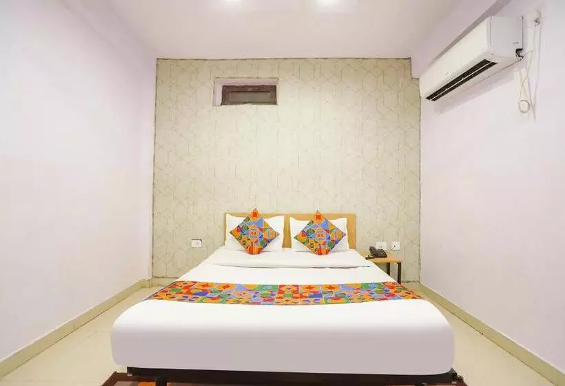 Fabhotel Pranjul Inn
