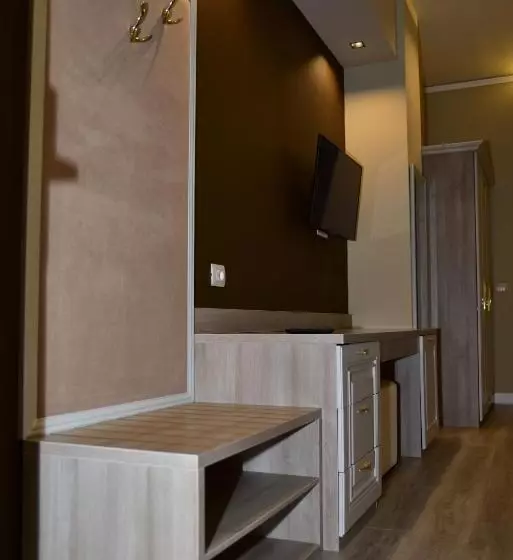 هتل The King Resort