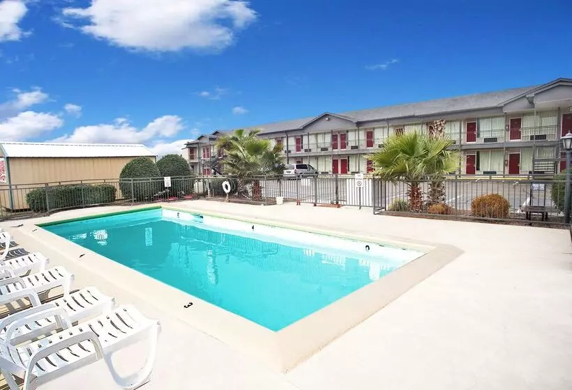 هتل Americas Best Value Inn West Monroe