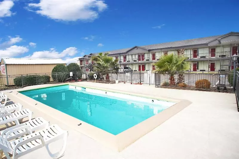 هتل Americas Best Value Inn West Monroe