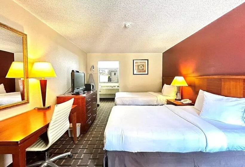 酒店 Days Inn & Suites By Wyndham Bossier City