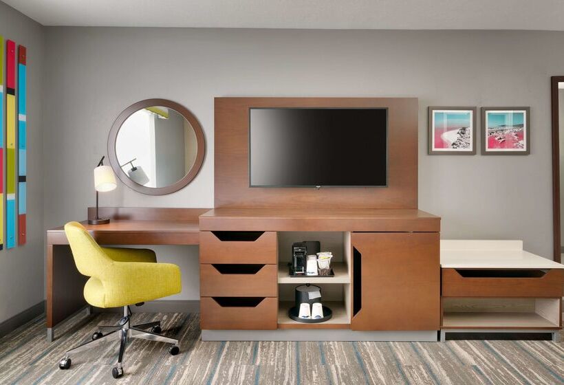 هتل Hampton Inn & Suites Salt Lake City Airport