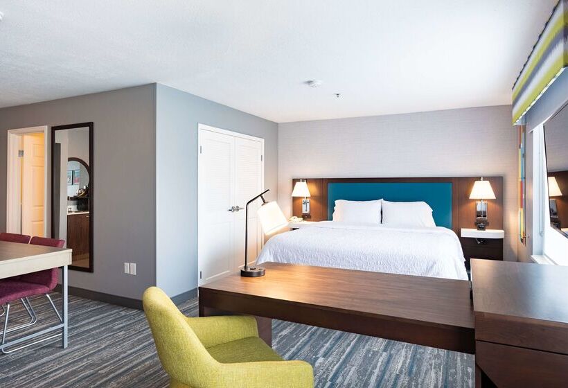 هتل Hampton Inn & Suites Salt Lake City Airport