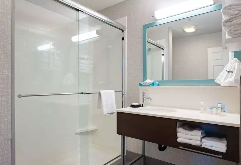 فندق Hampton Inn & Suites Salt Lake City Airport