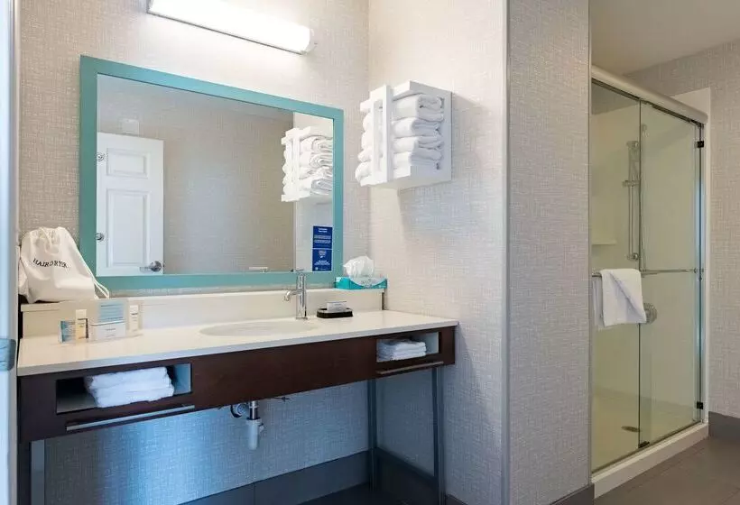 فندق Hampton Inn & Suites Salt Lake City Airport