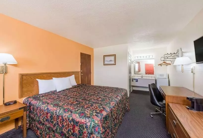 Отель Knights Inn Chanute