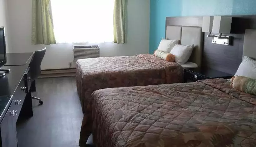 호텔 Nampa Inn & Suites