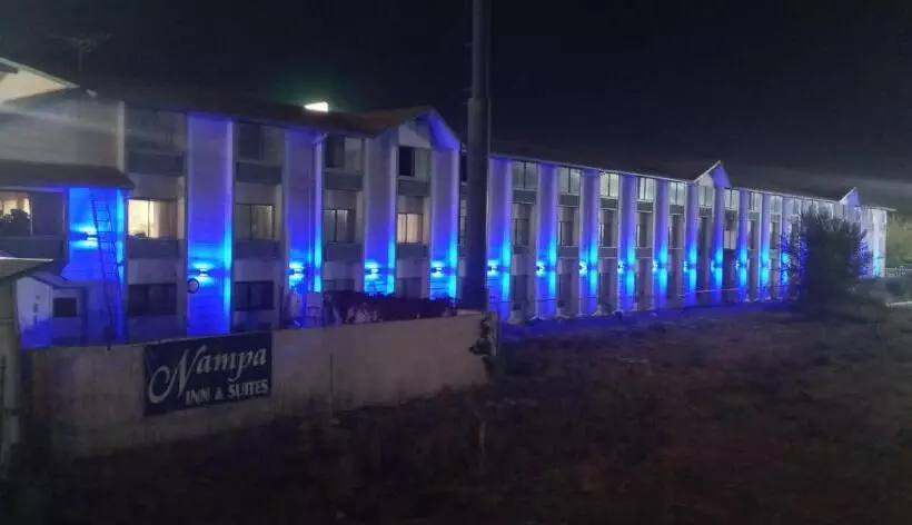 호텔 Nampa Inn & Suites