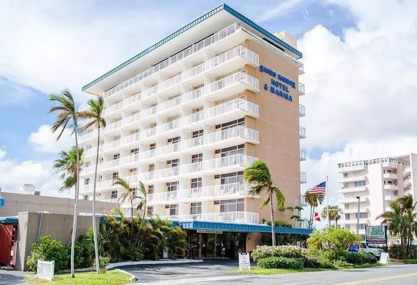 Отель Sands Harbor Resort And Marina