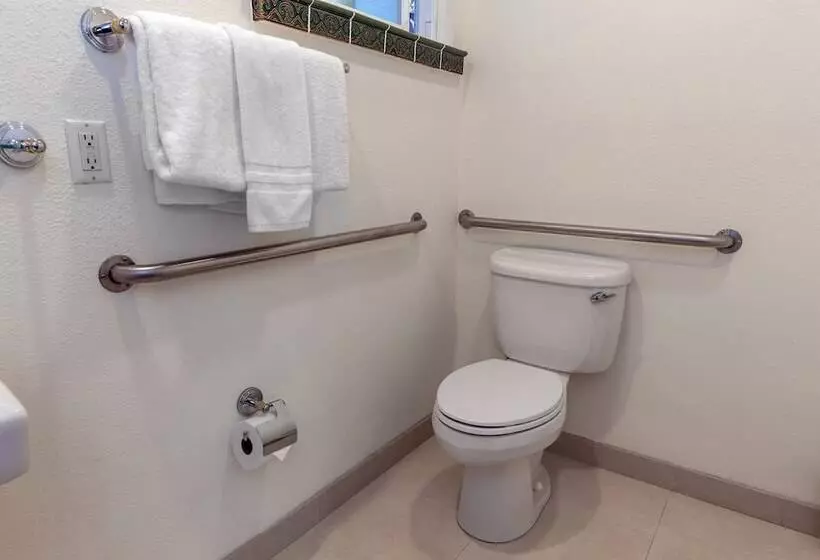 酒店 Saratoga Oaks Lodge