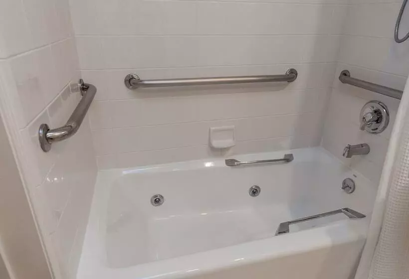 酒店 Saratoga Oaks Lodge