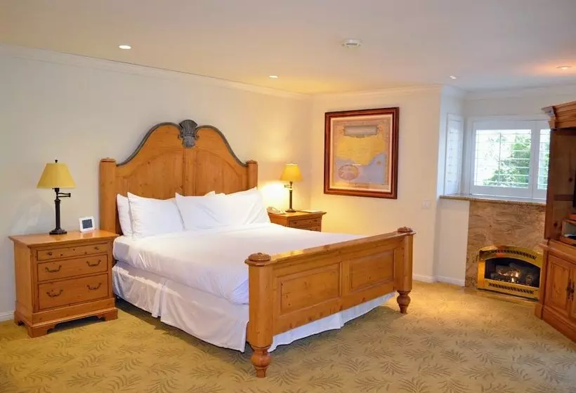 酒店 Saratoga Oaks Lodge