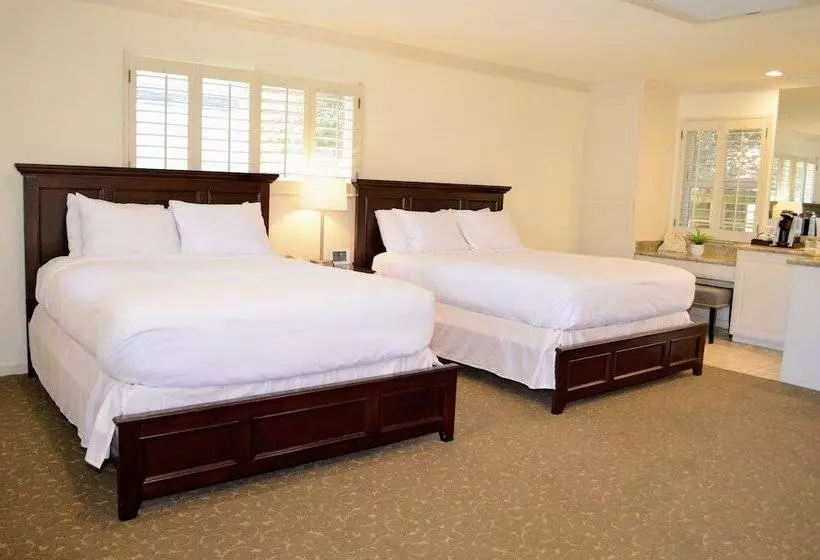 酒店 Saratoga Oaks Lodge