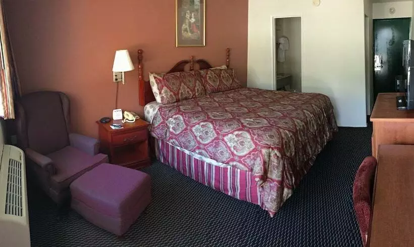 酒店 Scottish Inns