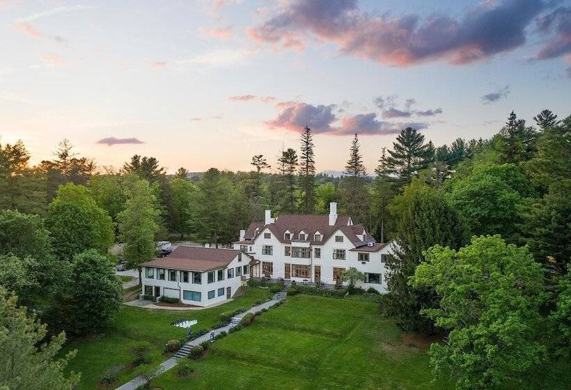 ホテル Seven Hills Inn