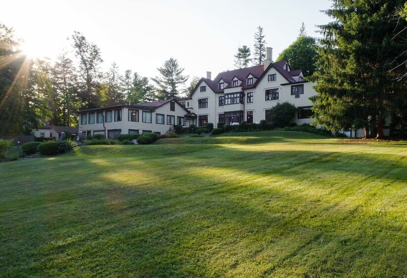 ホテル Seven Hills Inn