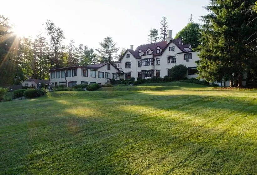 ホテル Seven Hills Inn