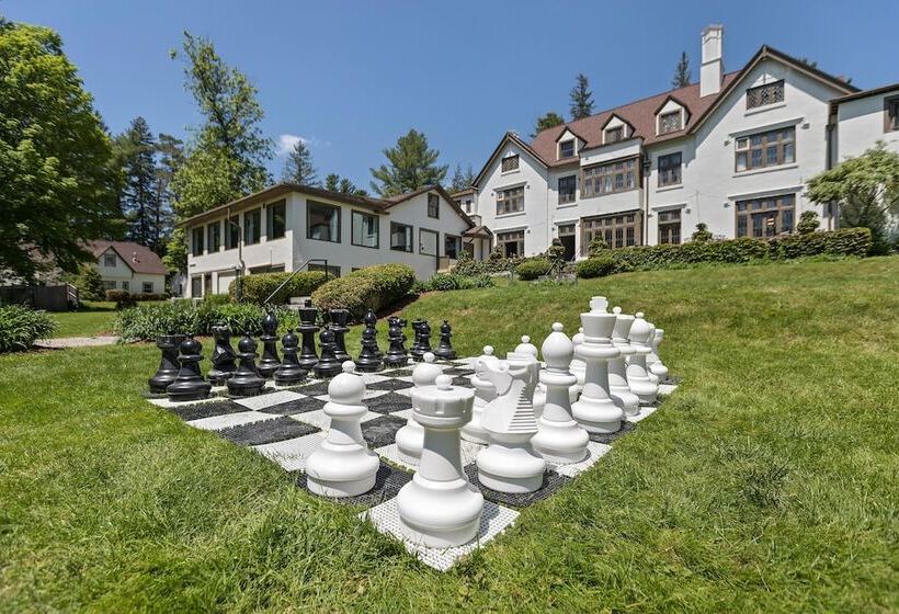 ホテル Seven Hills Inn