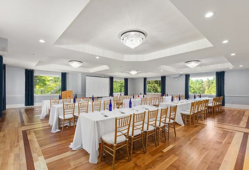 ホテル Seven Hills Inn