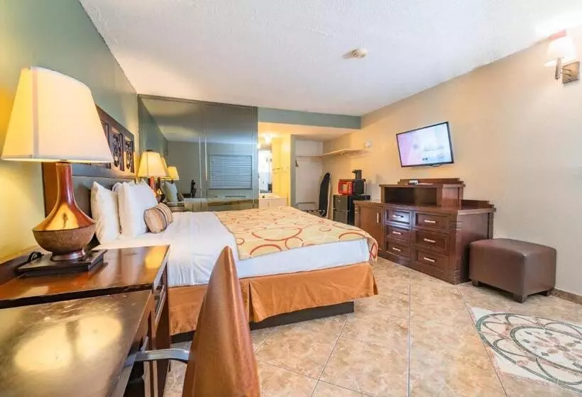 호텔 Sevilla Inn Kissimmee  Near Disney