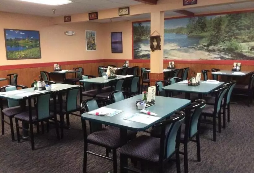 בית מלון כפרי Shelikof Lodge