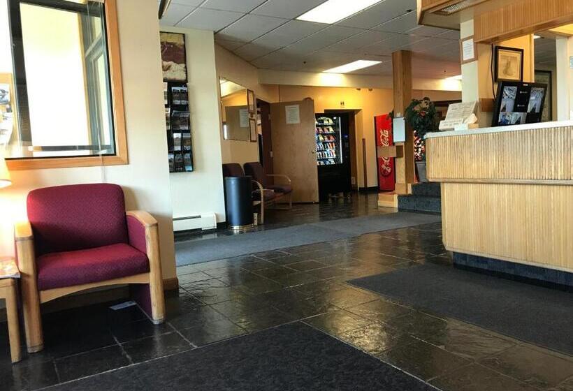 هتل Shelikof Lodge