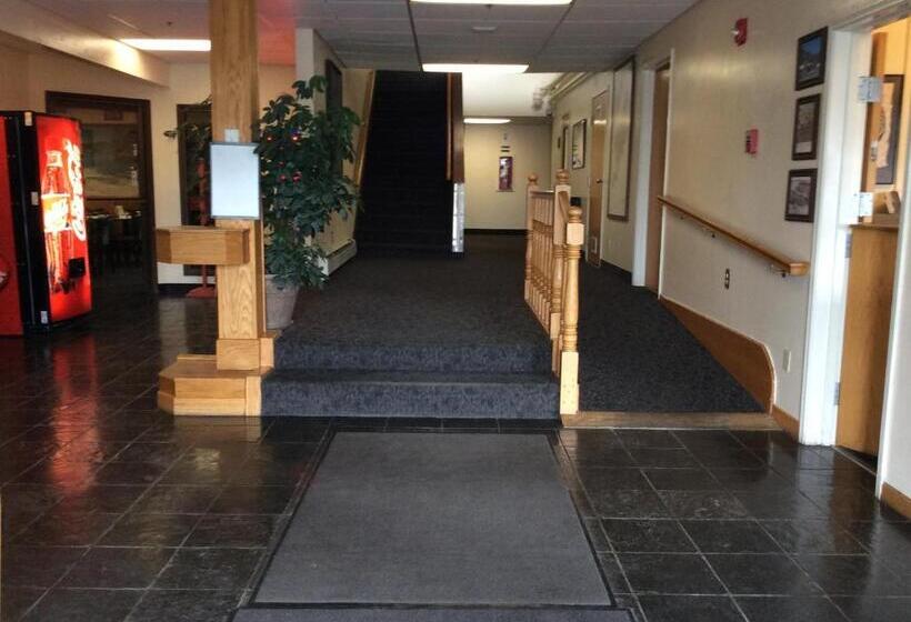 هتل Shelikof Lodge