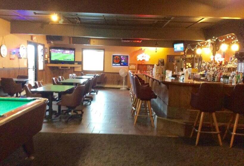 هتل Shelikof Lodge