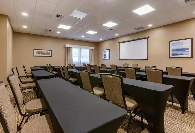 هتل Comfort Inn & Suites Coeur D Alene