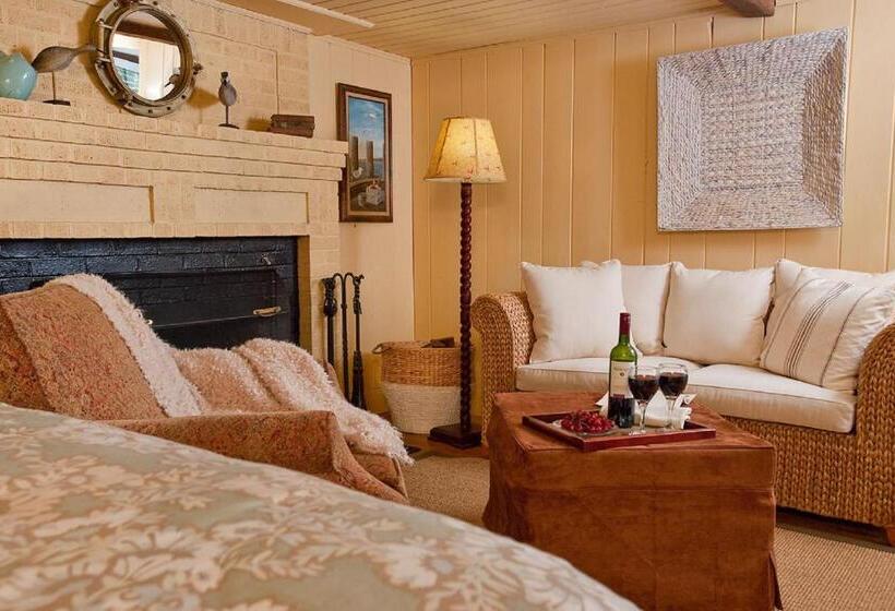 Otel Ship S Knees Inn