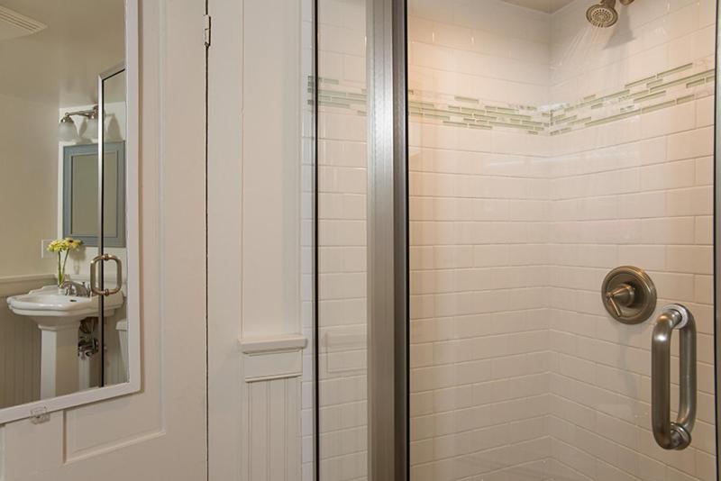 Otel Ship S Knees Inn