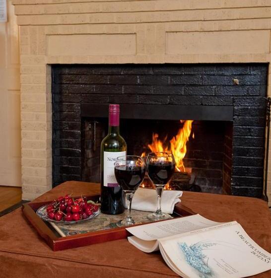 Otel Ship S Knees Inn