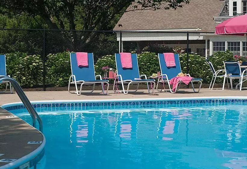 ホテル Ship S Knees Inn