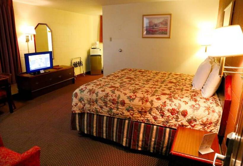 モーテル Economy Inn