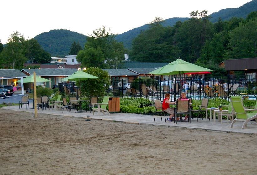 汽车旅馆 Scotty's Lakeside Resort