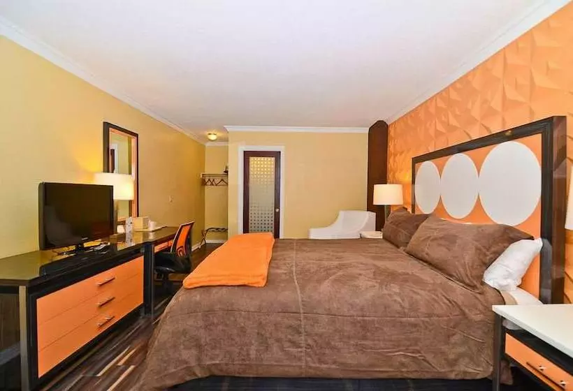 Santa Clarita Motel   Near Six Flags Magic Mountain   Valencia