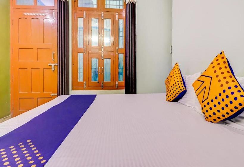 Hotel Spot On 68052 Surya Guest House