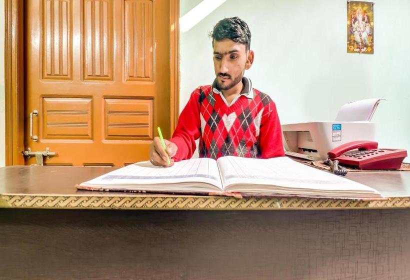 Hotel Spot On 68052 Surya Guest House