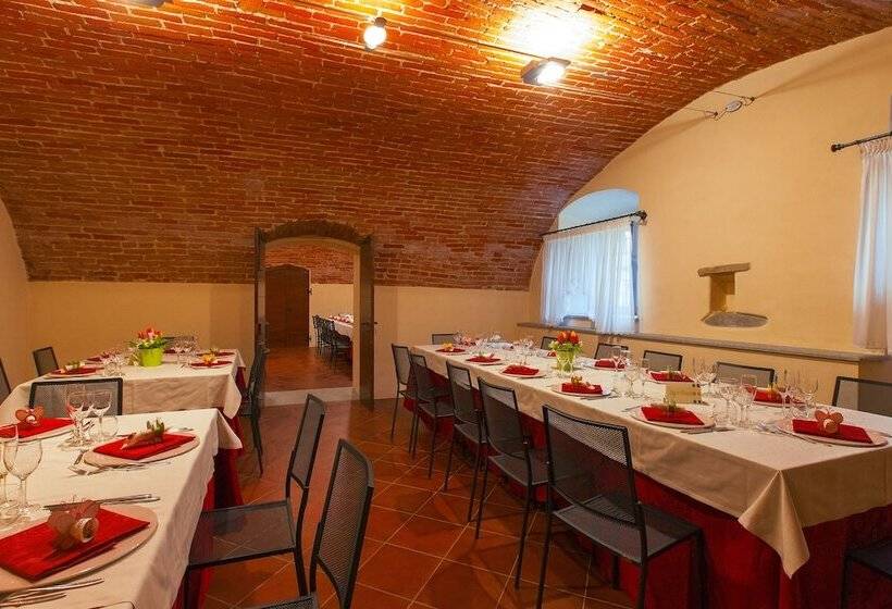 Отель Casa Regina Montis Regalis