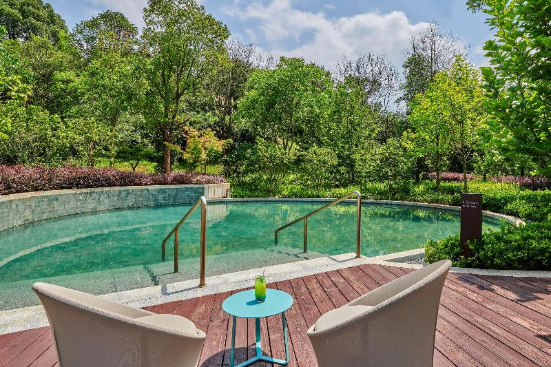 Hotel Lushan West Sea Resort, Curio Collection By Hilton