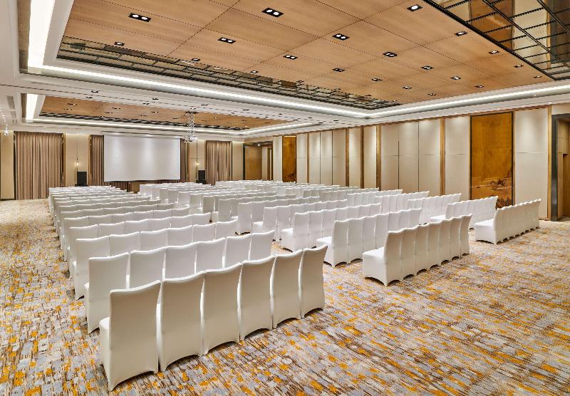 Otel Lushan West Sea Resort, Curio Collection By Hilton